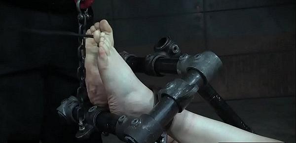  Bound sub slave contorted and naked
